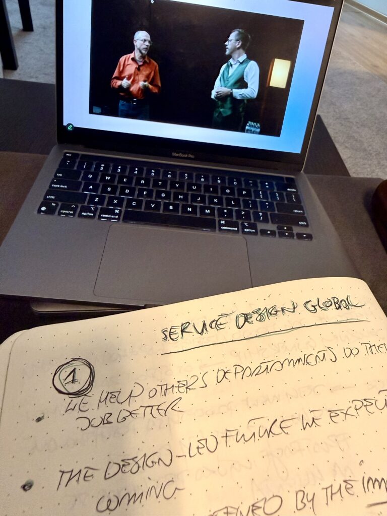 Prelegenci i uczestnicy Service Design Global Conference rozmawiają o relacjach, governance i roli AI w Service Design.